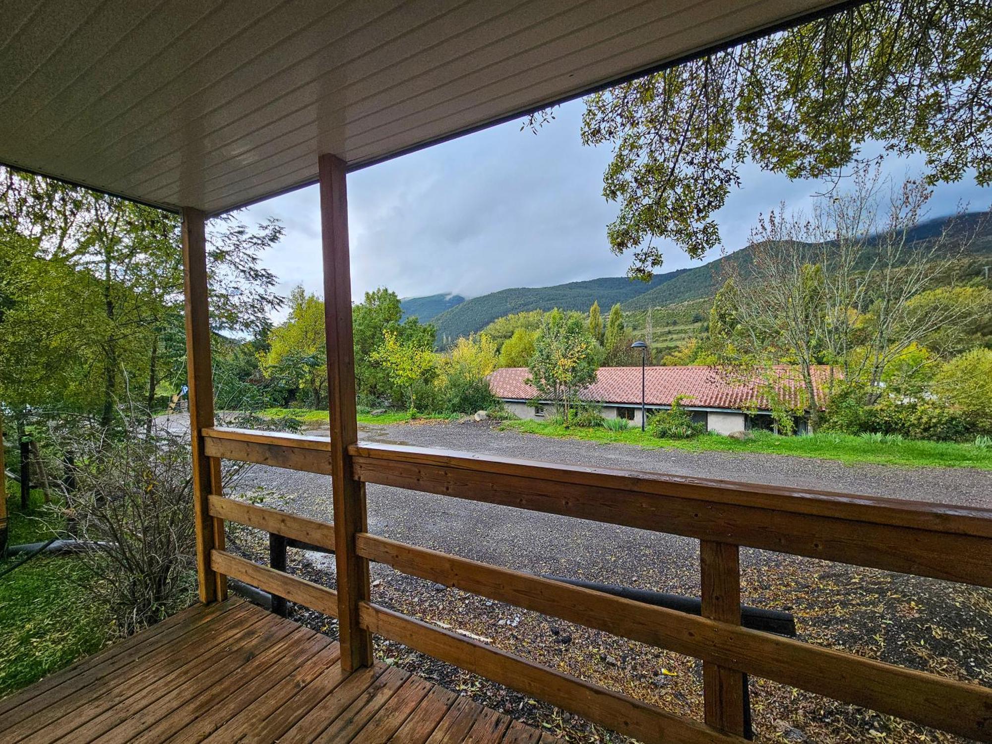 Bungalows Y Cabanas Solopuent Natur Castiello de Jaca Exterior foto